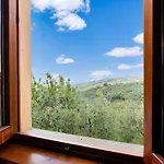 In Lamporecchio Near Vinci 아파트 *