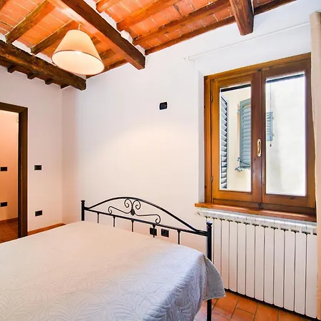 Amazing In Lamporecchio شقة