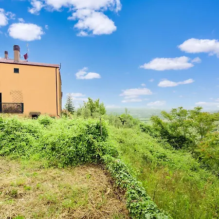 In Lamporecchio Near Vinci Fornello (Pistoia)